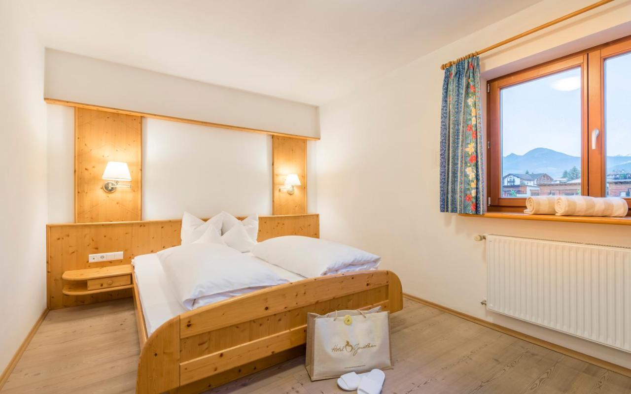 Natz-Schabs Hotel Jonathan מראה חיצוני תמונה